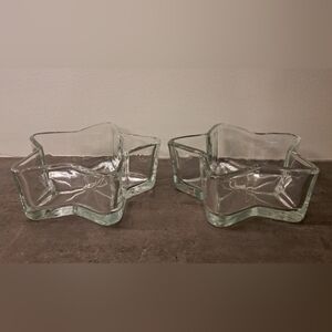 Set of 2 matching glass 'star' shaped bowls,